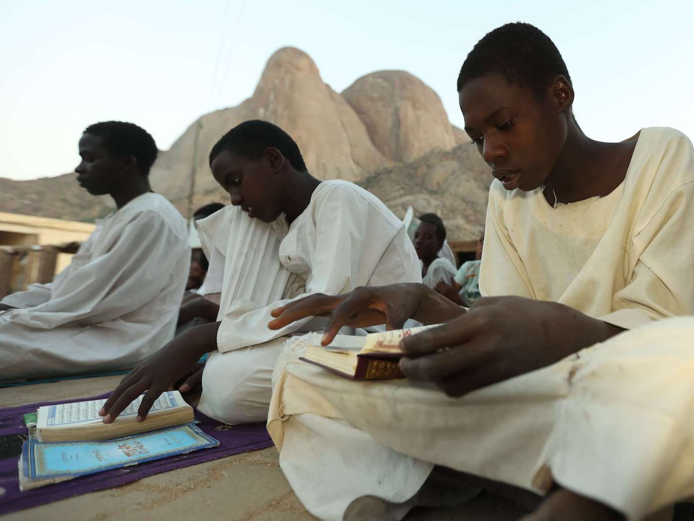 Feeding people of the Quran
